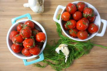 עגבניות ממולאות לחורף ב Rostowski: מתאבן מדהים!