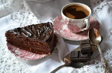 שוקולד עם תה או קפה - שילוב שאתה תוסיף 10 שנים של חיים