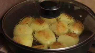 מתכון של סבתא עבור תפוחי אדמה מטוגנים טעימים. דרך פשוטה להכין תפוחי אדמה