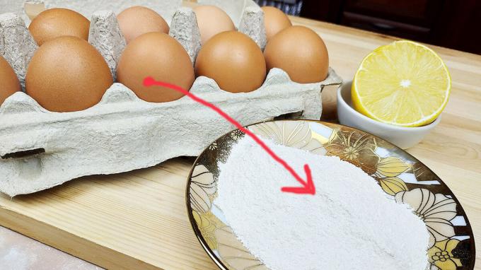 קליפות ביצה הן מקור טבעי לסידן. קליפות ביצה טובות מאוד עבורנו.