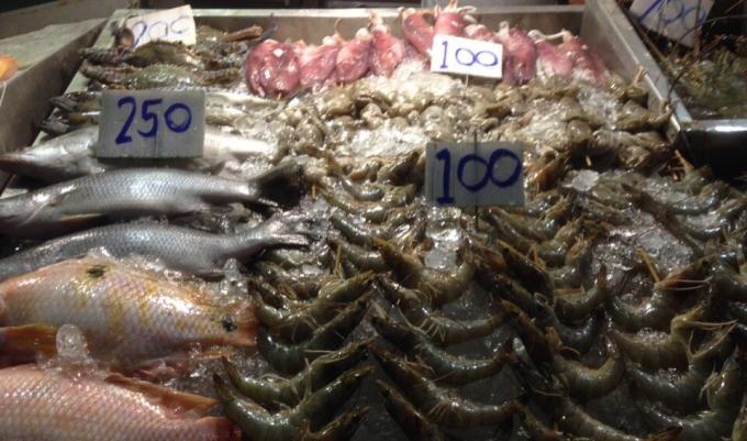 מחירים עבור פירות ים (בתחת) - כפול שתיים: להיכנס רובל.